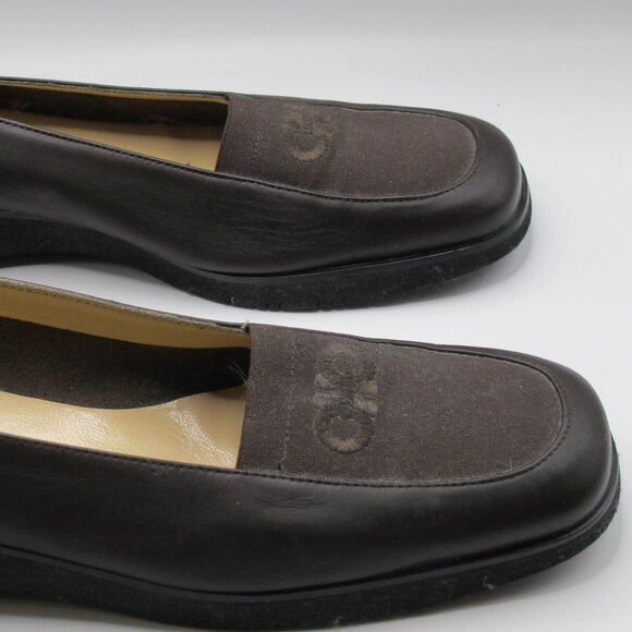 Salvatore Ferragamo dark brown leather flat in 8.5AA - Picture 2 of 7